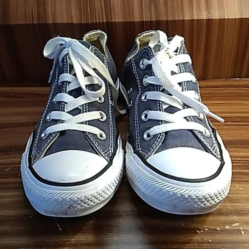 Converse blue white low top woman's 6